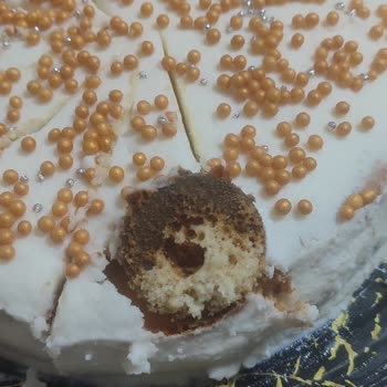 Kek İçinden Çıkan Demir Parçası Sağlık Riski Oluşturdu