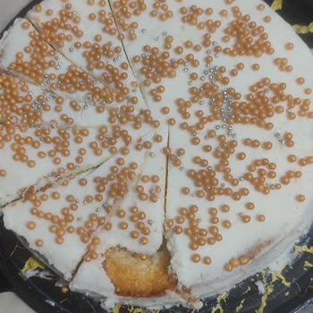 Kek İçinden Çıkan Demir Parçası Sağlık Riski Oluşturdu