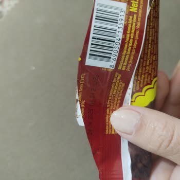 Bozulmuş Ülker Çikolatalı Gofret İçin Para İadesi Ve Sağlık Endişesi