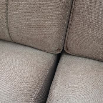 Kelebek Mobilya’da Laris Oturma Grubu Kötü İşçilikle Yeniden Döşendi