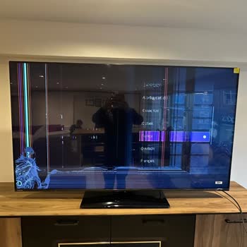 Kırık Televizyon Teslim Edildi: Hızlı Değişim İstiyorum