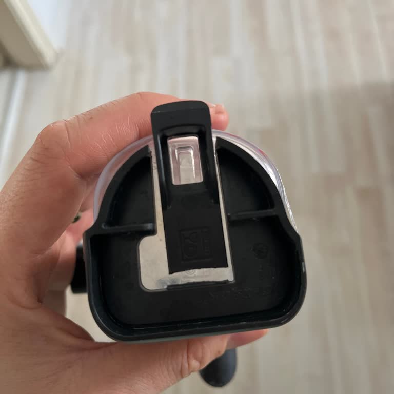 Üç Ay Kullanım Sonrası Süt Haznesi Düşmesi Ve Ücretsiz Garanti Değişimi Talebi