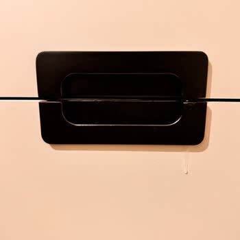 Yanlış Renk Koltuk Ve Hasarlı Yatak Odası Takımı, %30 İade Kesintisi Kabul Edilemez