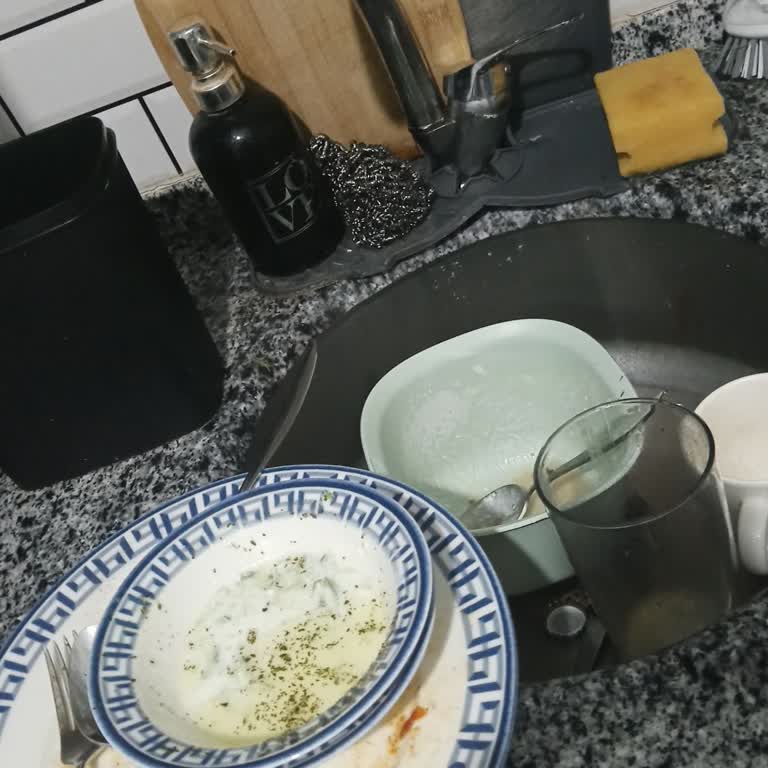 Akhisar Cumhuriyet Mahallesi’nde Sürekli 8-9 Saatlik Su Kesintilerine Son