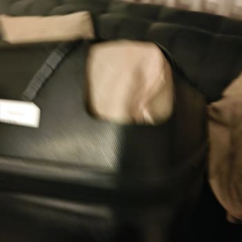 Uçuş Sonrası Valiz Tekerleği Kırıldı: Ücretsiz Tamir Ya Da Değişim Talebi