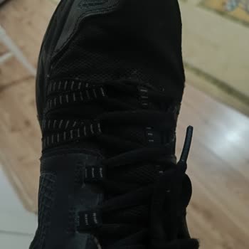 FLO Ayakkabı Snekars Şikayeti