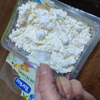 Torku Lor Peynirinde Üretim Hatası: Plastik Parçacıklar Çıktı