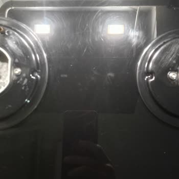 Garanti Süresindeki Cam Ocakta Çizik Ve Leke Sorunu İçin Ürün Değişimi Talebi