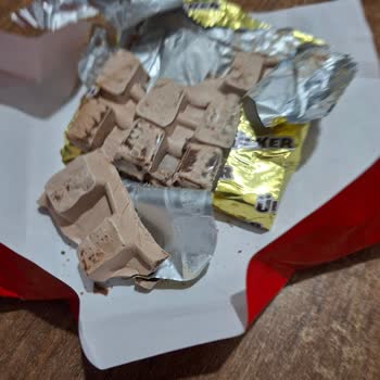 Ülker Sütlü Kare Çikolata Bozulmuş Şikayetime Cevap Almadım