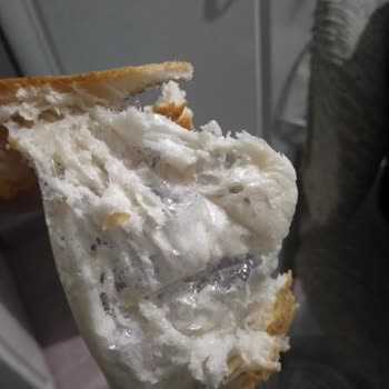 İftar Sofrasında Hijyen Sorunu: Naylon Parçası Ve Yetersiz İade