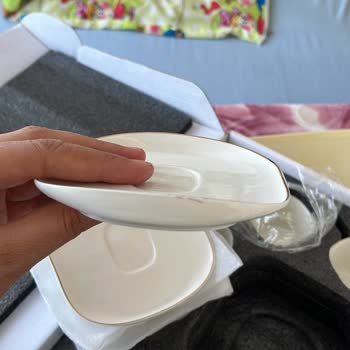 Karaca Züccaciye Fincan Takımının Üzerindeki Gold Çizgilerin Hatalı Ve Eğik Olması