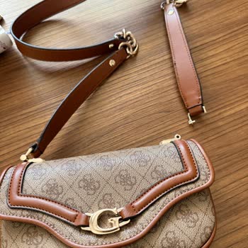 Mini Çanta Kulpu Kırıldı, Müşteri Hizmetleri Ulaşılamıyor