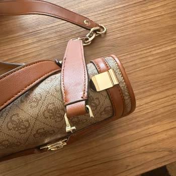 Mini Çanta Kulpu Kırıldı, Müşteri Hizmetleri Ulaşılamıyor