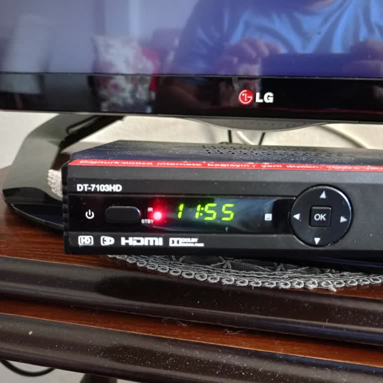 Sürekli Siyah Ekran Ve Kilitlenme Sorunu İçin Çelişkili Müşteri Hizmetleri Bilgisi