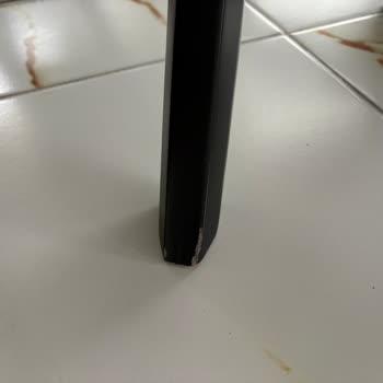 Garanti Kapsamındaki Deforme Sandalyeler İçin Dönüş Ve Çözüm Talebi