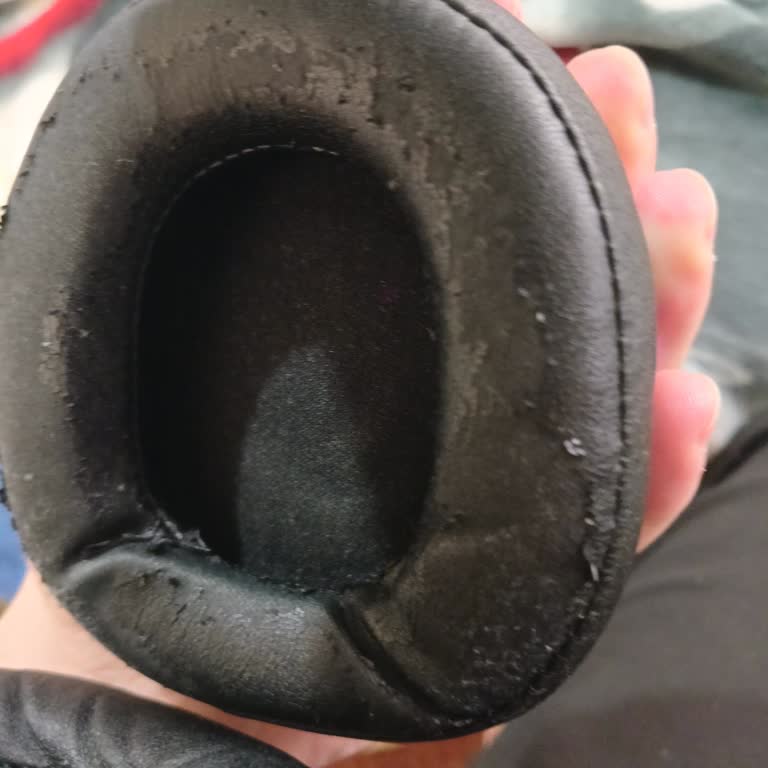 Rampage Rogue 7.1 Kulaklıkta Dış Kaplama Soyulması Ve Kontak Arızaları