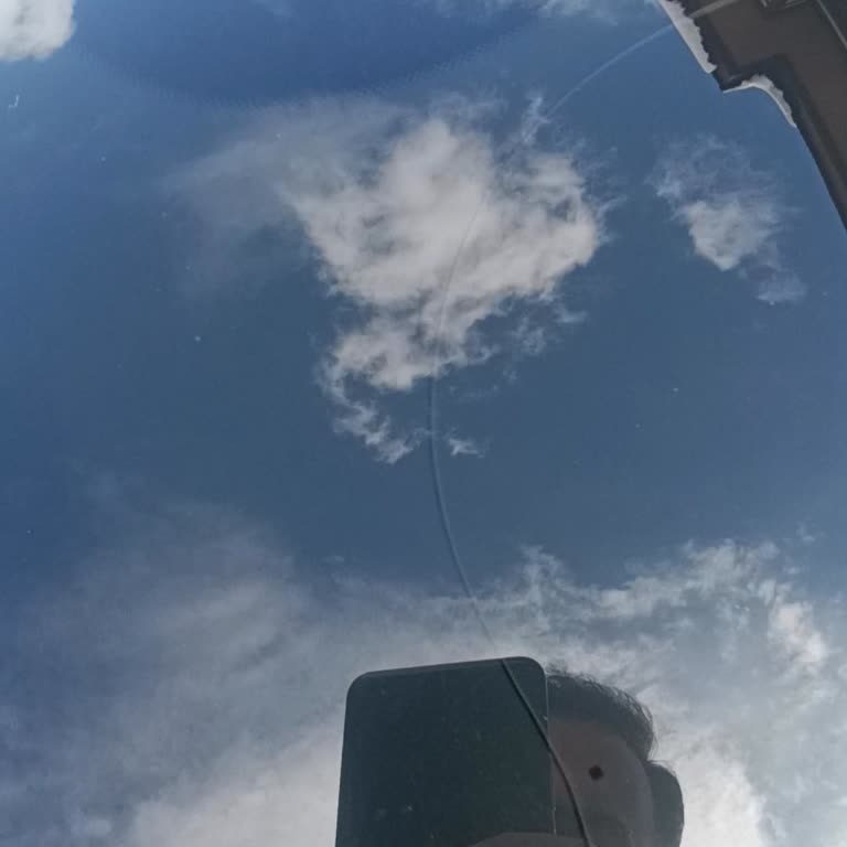 Ekspertiz Şirketinin Cam Tavan Çatlağını Gözden Kaçırması Ve Çelişkili Açıklamaları