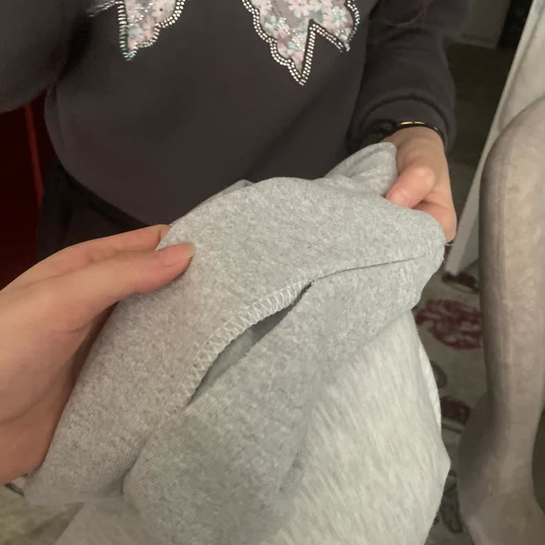 Yırtık Paçalı Takım İçin Hızlı İade Ve Tam Ücret Geri Ödeme Talebi