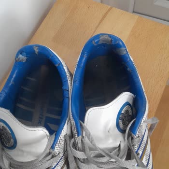 Garanti Kapsamında Olmasına Rağmen Ayakkabı İadesi Reddedildi Ve Hızlı Yırtılma Yaşandı