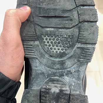 Greyder Botlarda Taban Açılması Ve Kalite Hayal Kırıklığı