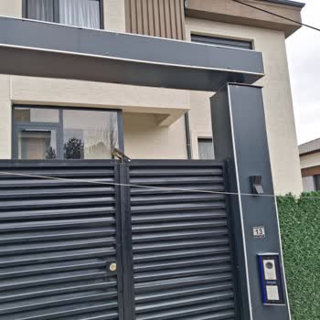 Sarkan Fiber Kablo Çocukları Tehlikeye Atıyor