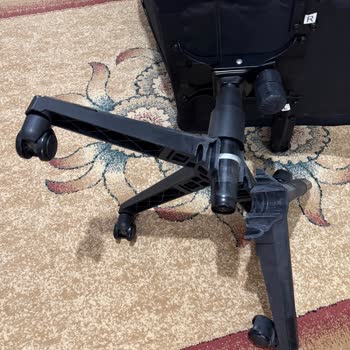 Rampage Oyuncu Koltuğu Ortadan Yarılarak Düştü Ve Kafamı Çarptı