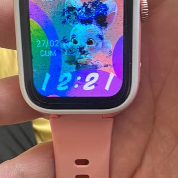 Çocuk Saatinde Kısa Sürede Ekran Sızıntısı Ve Hoparlör Cızırtısı