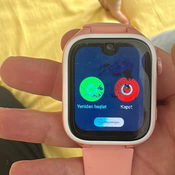 Çocuk Saatinde Kısa Sürede Ekran Sızıntısı Ve Hoparlör Cızırtısı