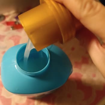 ABC Deterjanının Akışkan Kıvamı Ve Aşırı Kullanım Sorunu