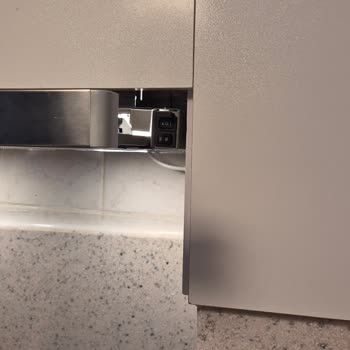 Aydınlatma Düğmesi Olmayan Aspiratörde Kullanım Konforu Ve Enerji Tasarrufu Sorunu