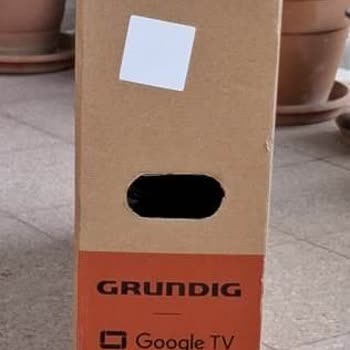 Kırık Ekranlı TV'de Vatan Bilgisayar Ve Grundig Arasındaki Çözüm Bekleyişi