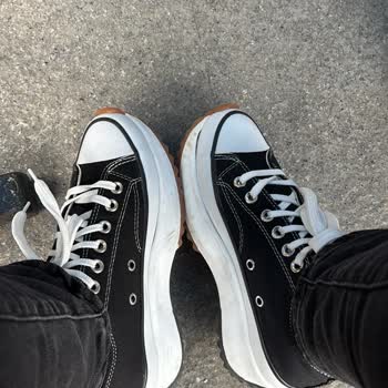 Epttavm'den Satın Alınan Converse Ayakkabının Kısa Sürede Açılması Ve Değişim Talebi