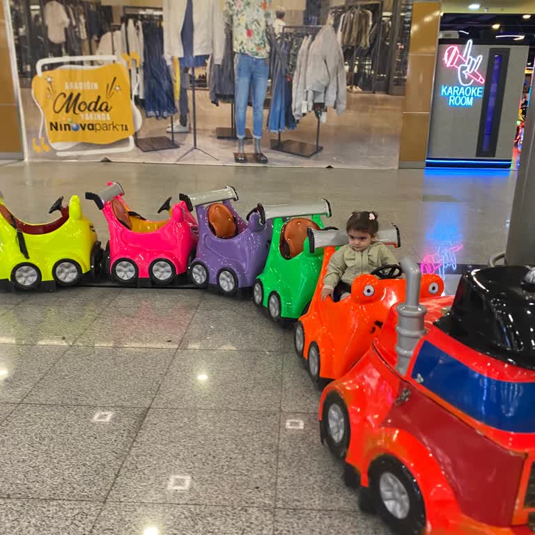 Smart Play Çalışanının Çocuğuma Salıncak İzni Vermemesi Ve Kaba Sözleri