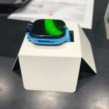 Eksik SIM Kart Yuvası Ve Kapağı Olan Akıllı Saat İçin Ücretsiz Değişim Talebi