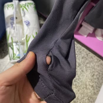 Sökük Gelen Eşofman Takımı Ve Cevapsız Müşteri Desteği