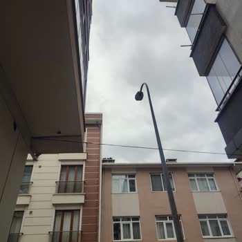 İzinsiz TurkNet Kutu Ve Havai Hatların Bina Dışına Kurulması