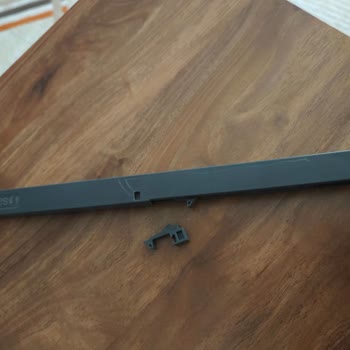 Samet Gardırobunda Kırılan Frenleyici Parçalar İçin Yedek Parça Talebi