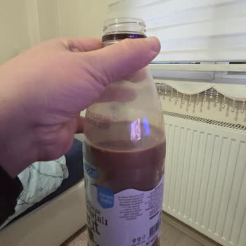 BİM Dost Pastörize Çikolatalı Sütte Küf Görüldü, Sağlık Endişesi