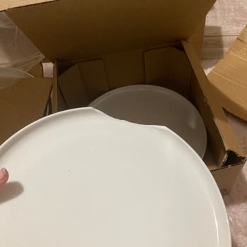 Kırık Tabaklar İçin Ücretsiz Değişim Talebi