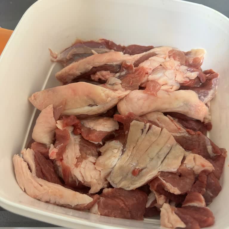 Köfteci Yusuf'tan Sipariş Edilen Kuzu Külbastı Aşırı Yağlı Ve Düşük Et Oranı