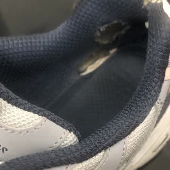 Skechers Ayakkabısındaki Açılma Hatası Ve Mağaza Ulaşılamazlığı