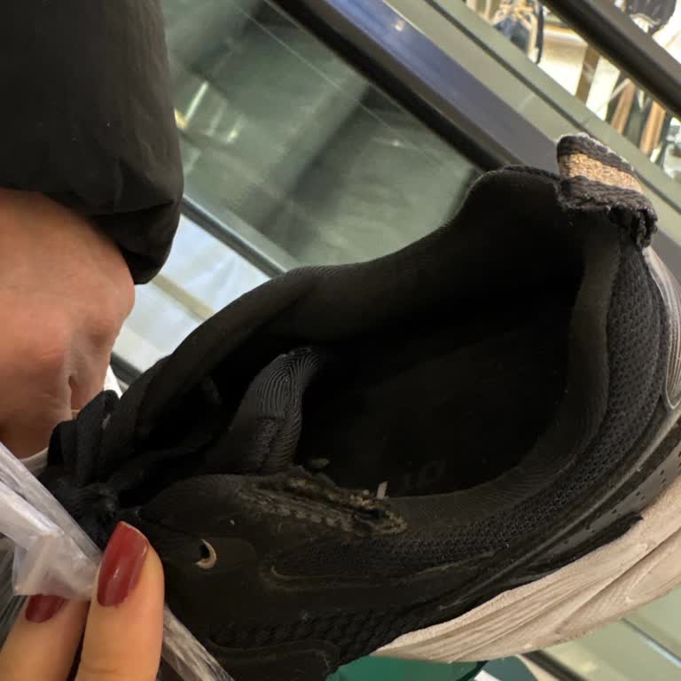 Decathlon Optimum Yeni Sahra'dan Alınan Lotto Ayakkabıda Hızlı Deformasyon Ve Garanti İhlali