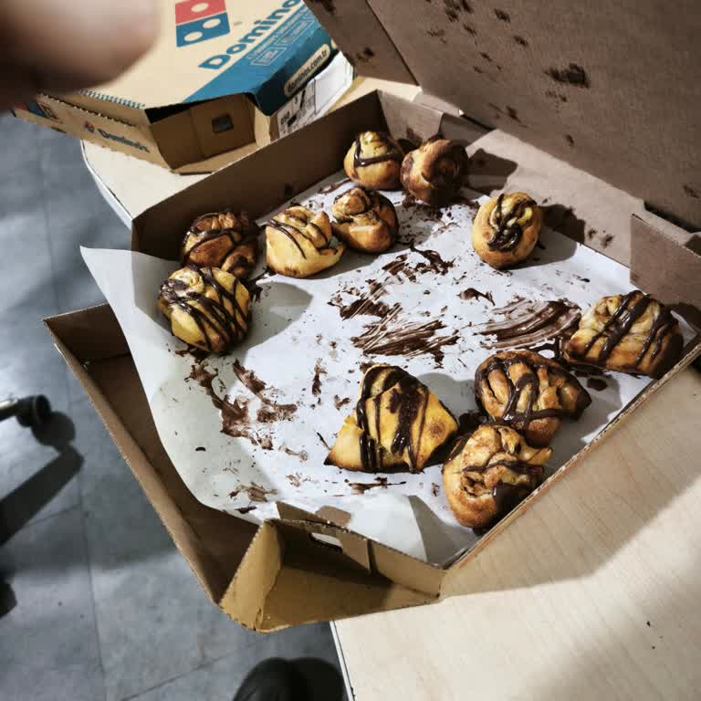 Domino's Siparişindeki Çikolata Azlığı Hayal Kırıklığına Neden Oldu