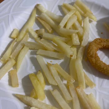 Kırklareli Burger King’de Yanlış Boyutta Patates Ve Çiğ Soğan Halkası Şikayeti