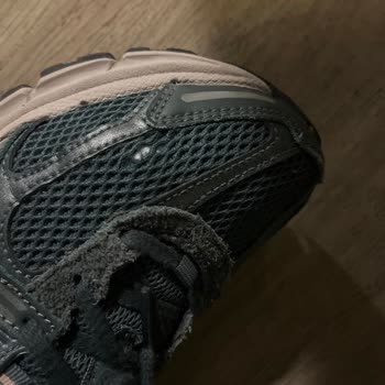 Az Kullanımda Yan Filelerde Yırtılma Ve Değişim Talebi