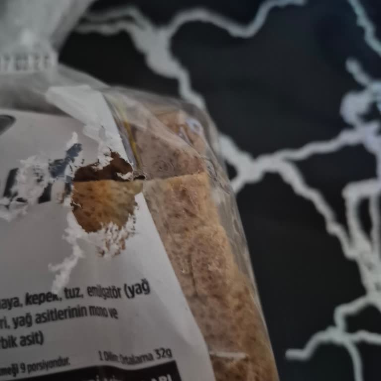 Fare Kemirdiği Paketli Ekmekte Ciddi Hijyen İhlali