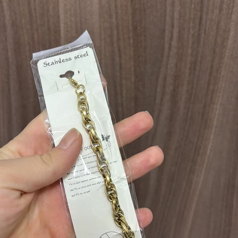 Yanlış Bileklik Gönderimi Ve Cevapsız Müşteri Hizmetleri