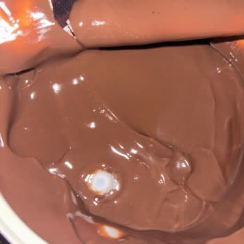 Küflü Puding Ürününde Sağlık Endişesi Ve Değişim Talebi