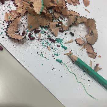 Play-Doh Boya Kalemleri Uçları Kırılıyor Ve Hızla Kısalıyor