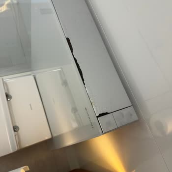 Geberit Klozet Rezervuarındaki Paslanma Ve Boya Çözülmesi Sorunu